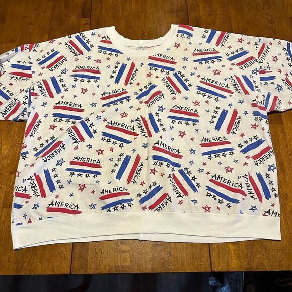 Vintage America All Over Patriotic Print Women’s Oversized Boxy Top Size Large - Picture 1 of 15